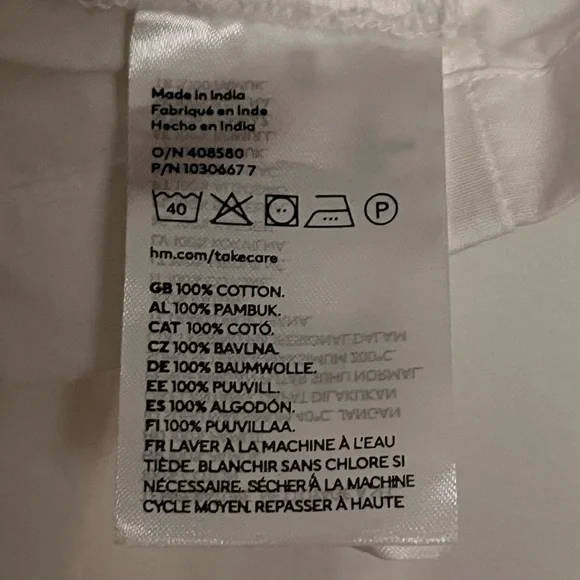 H&M Cropped Button Up - Picture 3 of 4